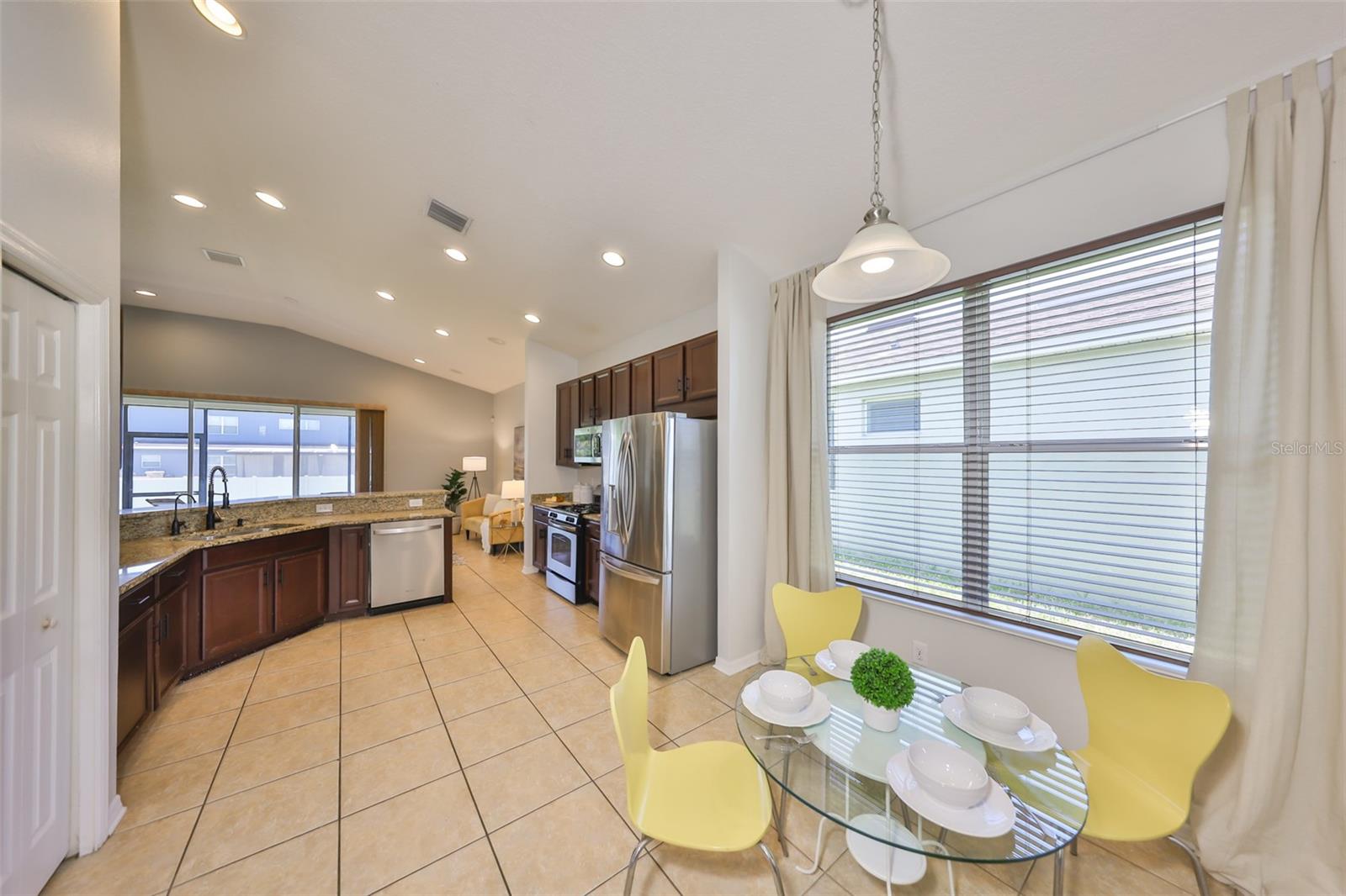 11408 Coventry Grove Cir Property Photo 18