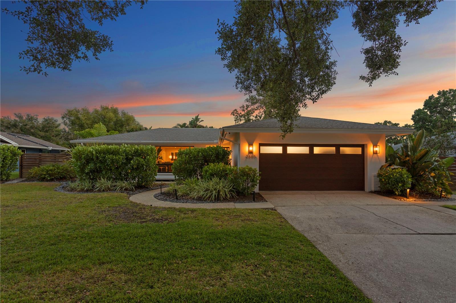 2665 Clubhouse Dr N Property Photo 1