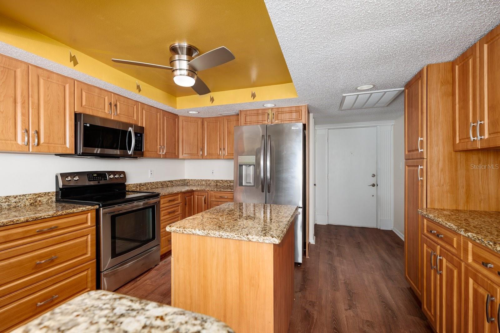 17408 Gulf Blvd #203 Property Photo 8