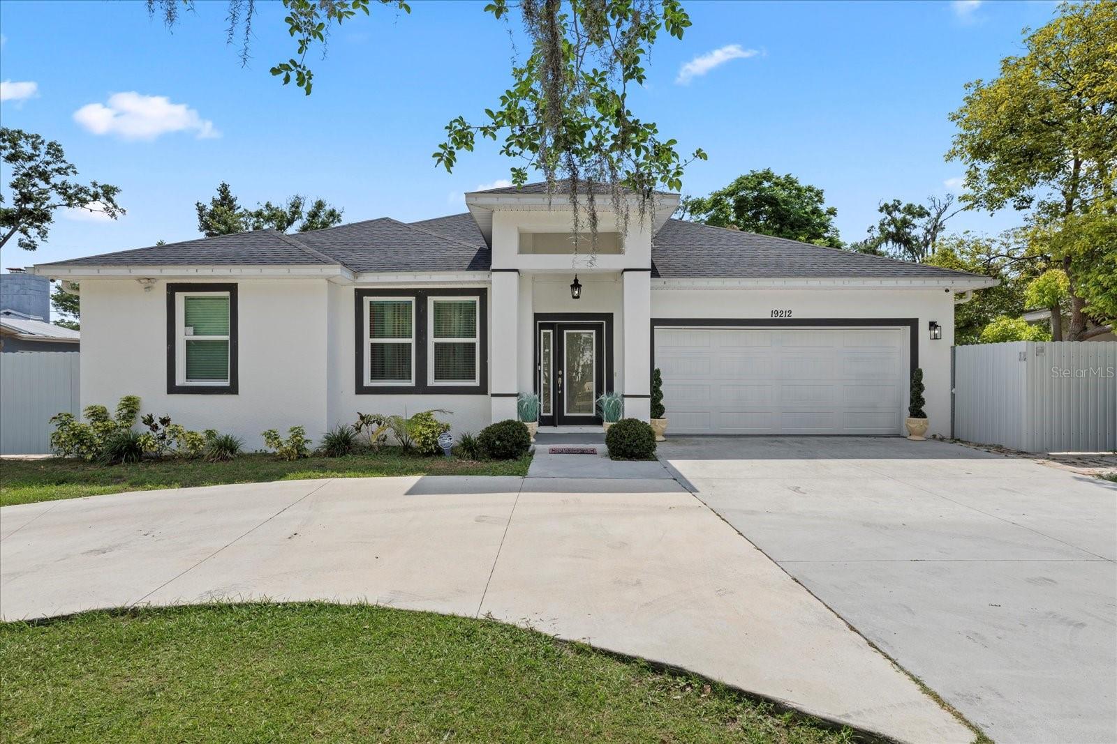 19212 SUNLAKE BLVD