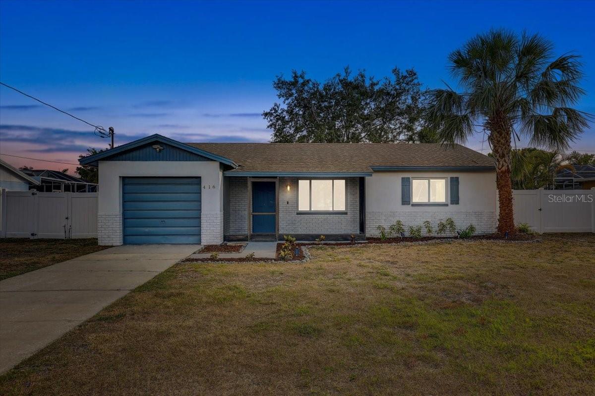 416 Flamingo Dr Property Photo 1