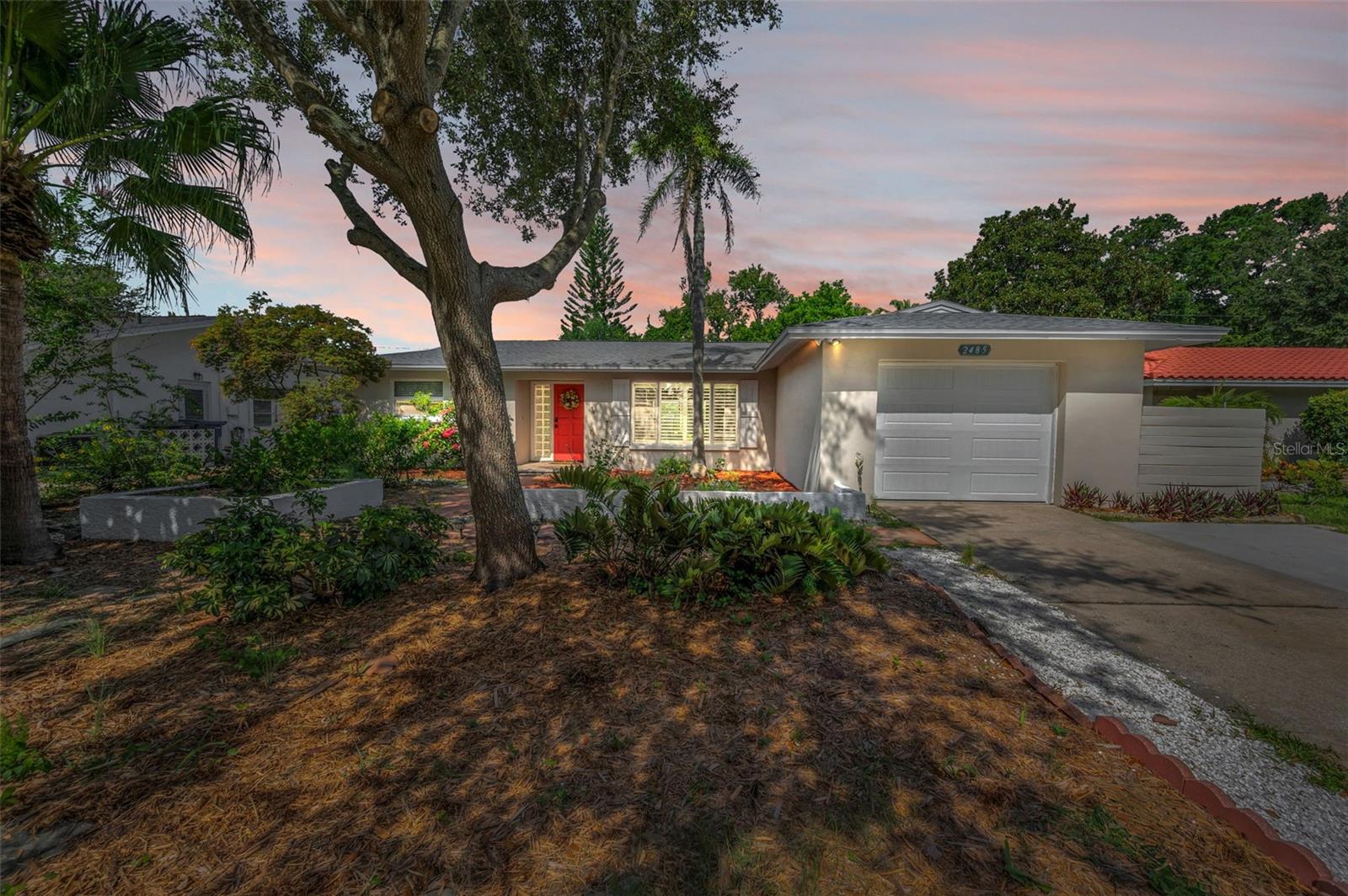 2485 Indigo Dr Property Photo 2