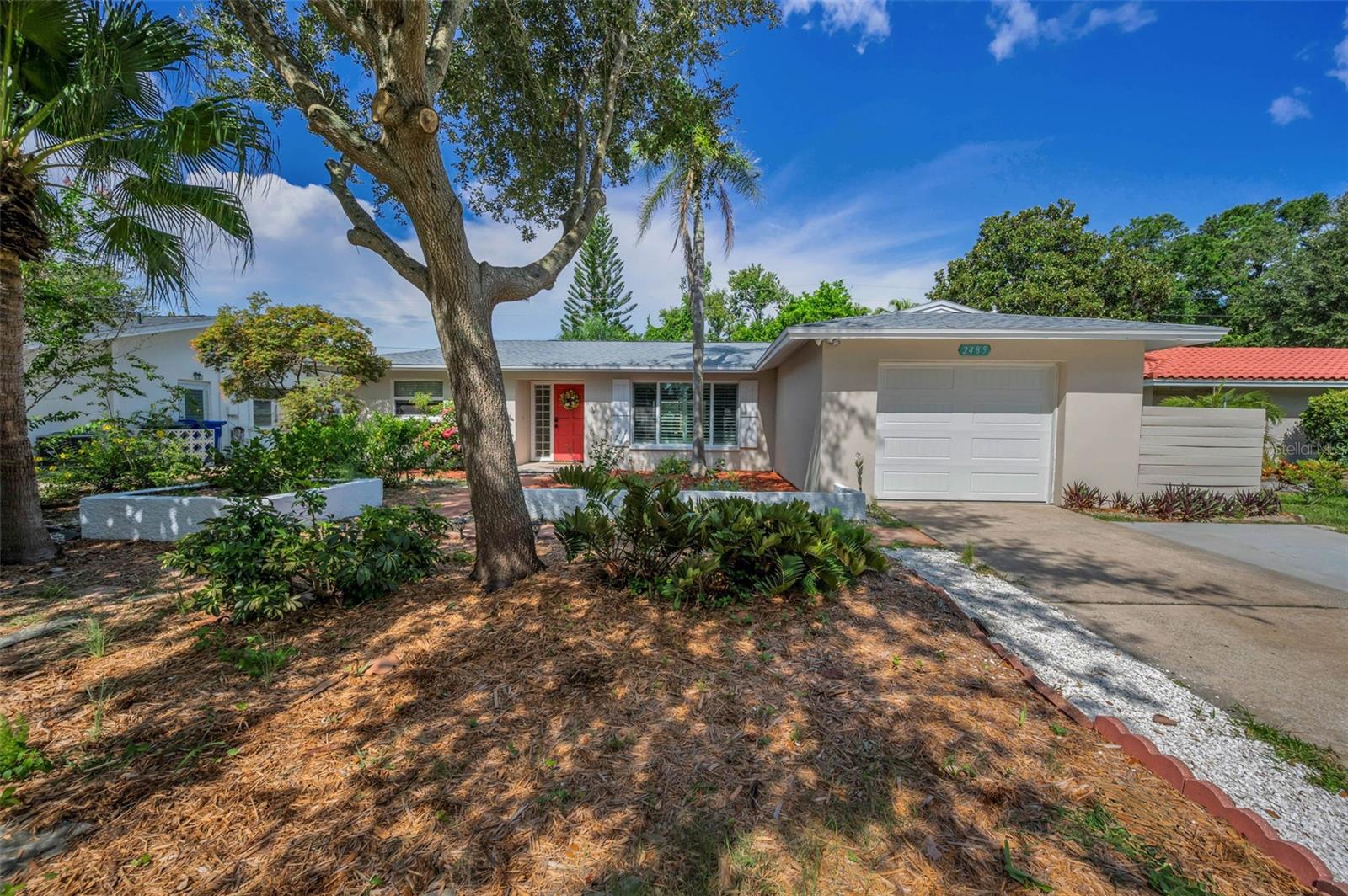 2485 Indigo Dr Property Photo 4