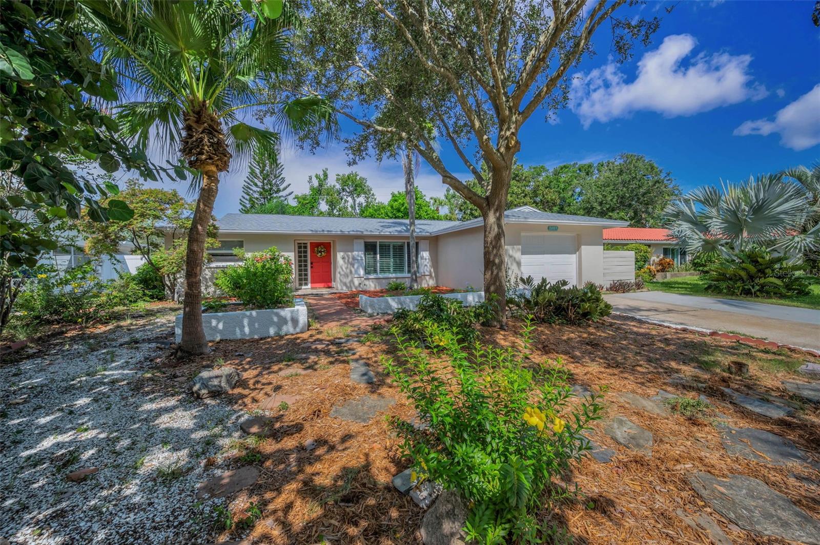 2485 Indigo Dr Property Photo 5