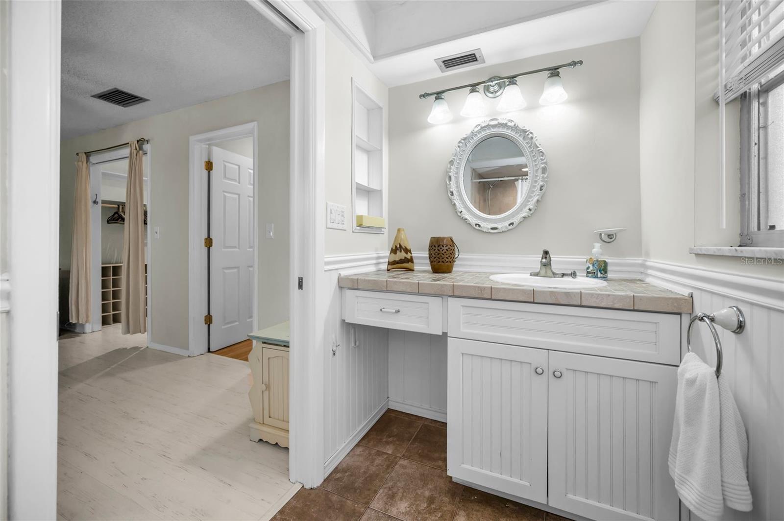 2485 Indigo Dr Property Photo 32