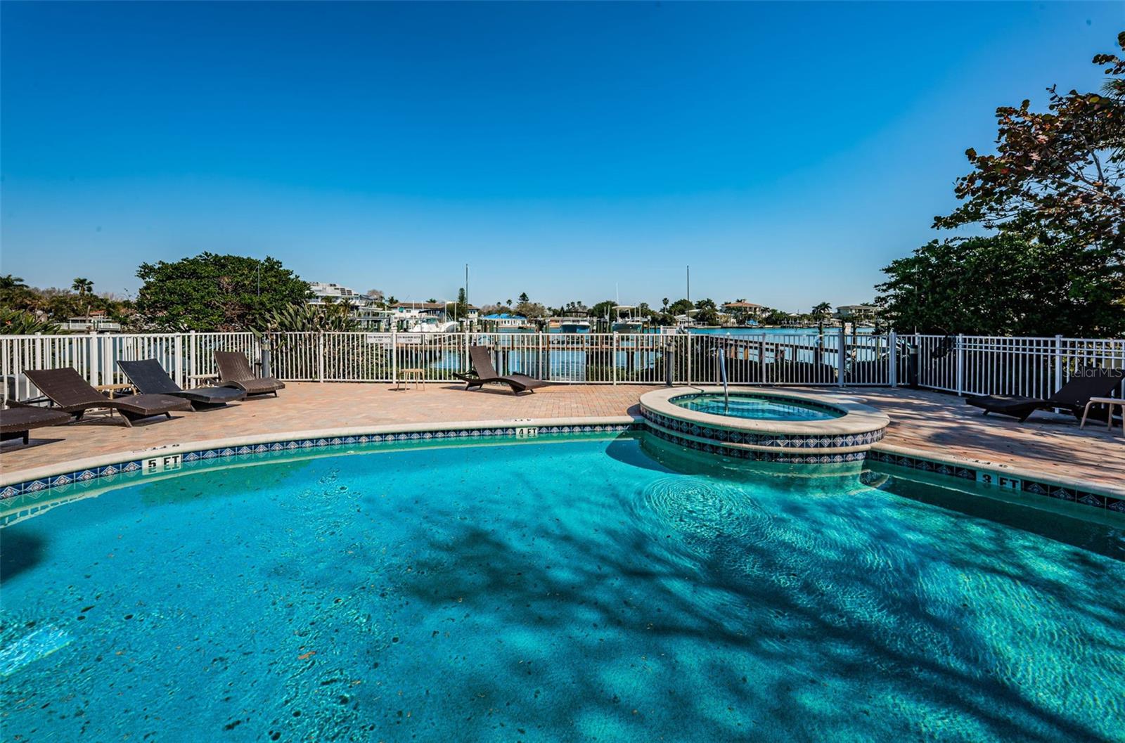 3805 Gulf Blvd #504 Property Photo 87