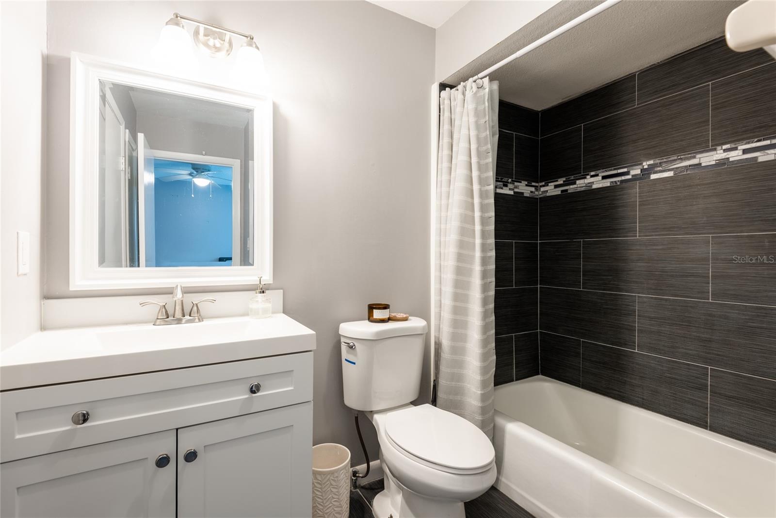 2643 St Josephs Dr W Property Photo 24
