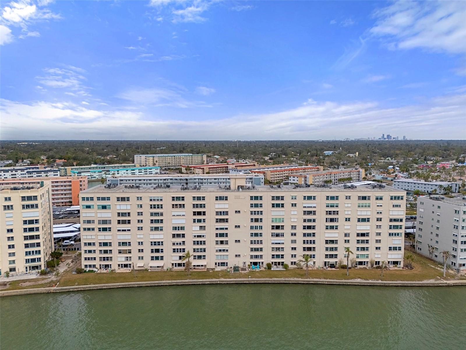 5980 Shore Blvd S #312 Property Photo