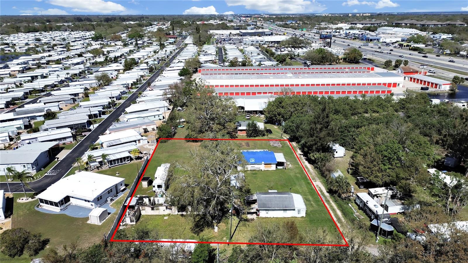 6673 146th Ave N Property Photo 4