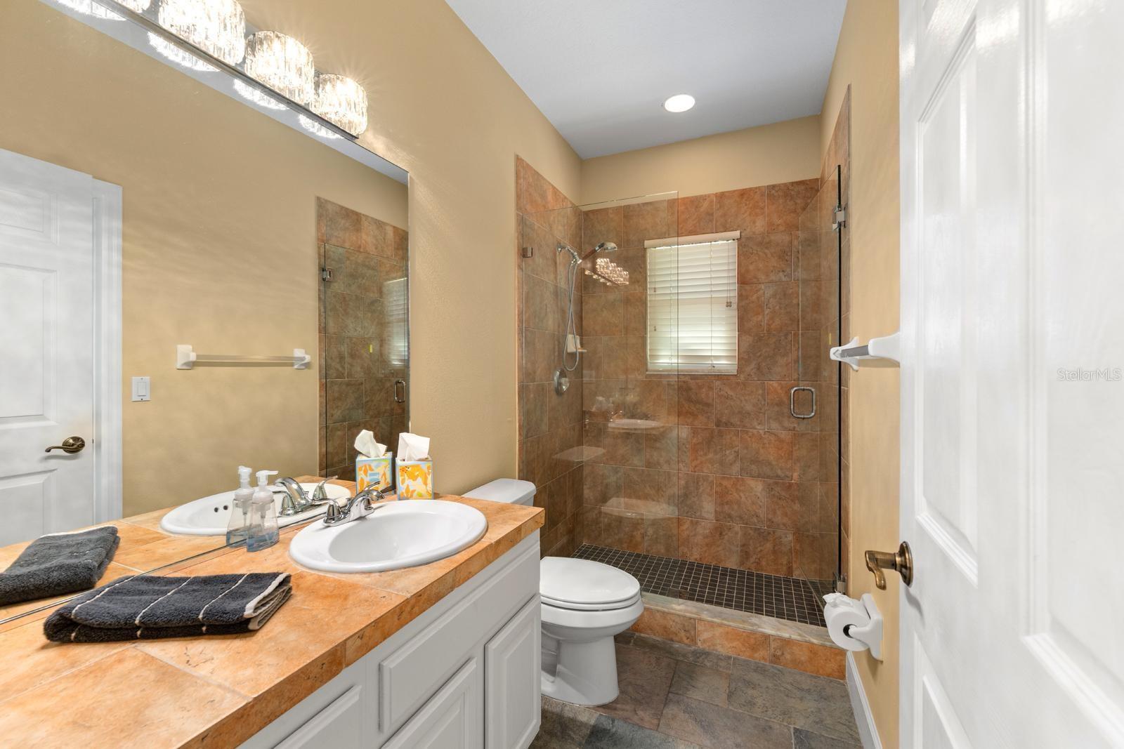 6915 215th St E Property Photo 13