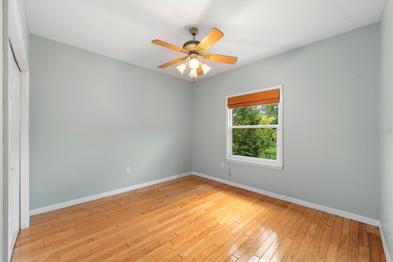 6915 215th St E Property Photo 16