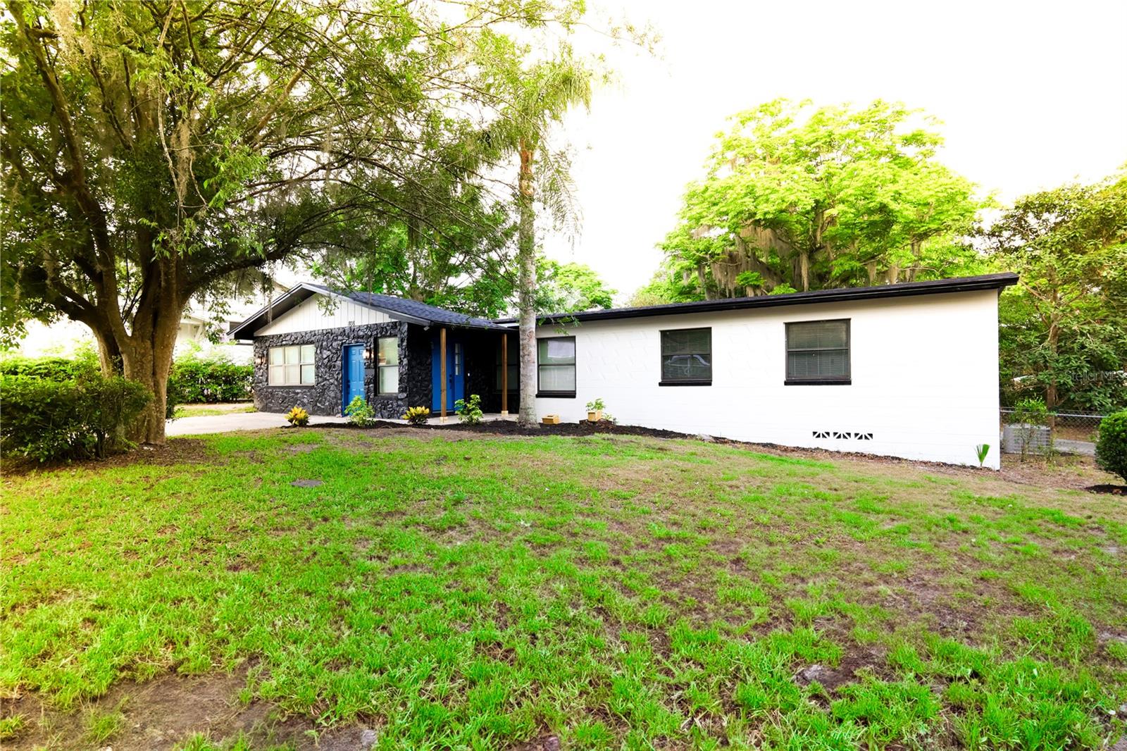808 S Clara Ave Property Photo 1