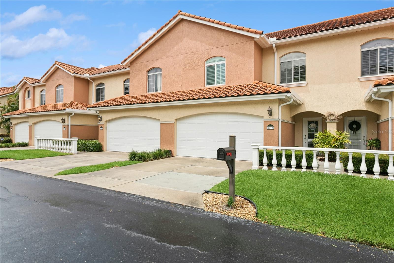 6319r Vista Verde Dr E Property Photo 1