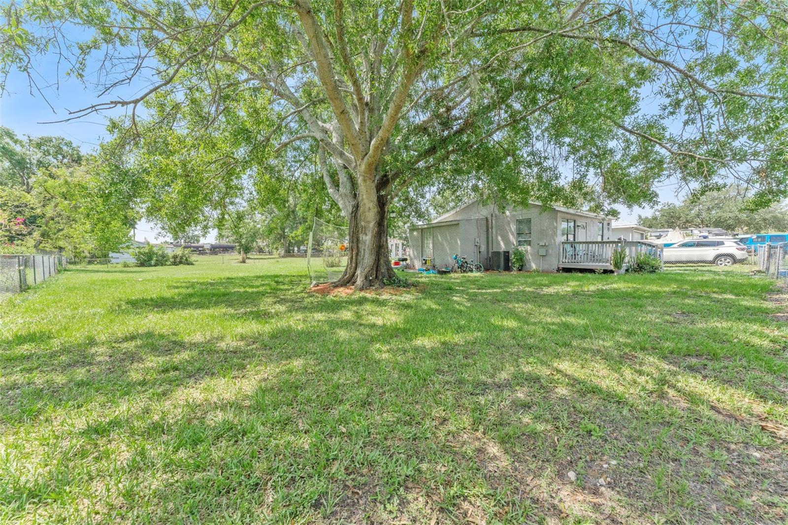 652 N Jackson St Property Photo 5