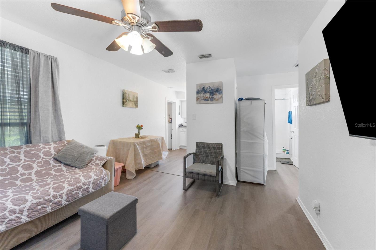 652 N Jackson St Property Photo 8