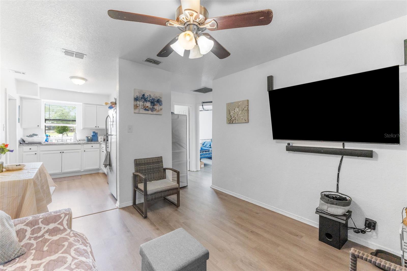 652 N Jackson St Property Photo 11