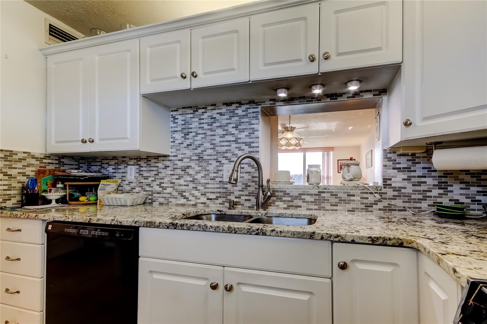 7465 Bay Island Dr S #213 Property Photo 14