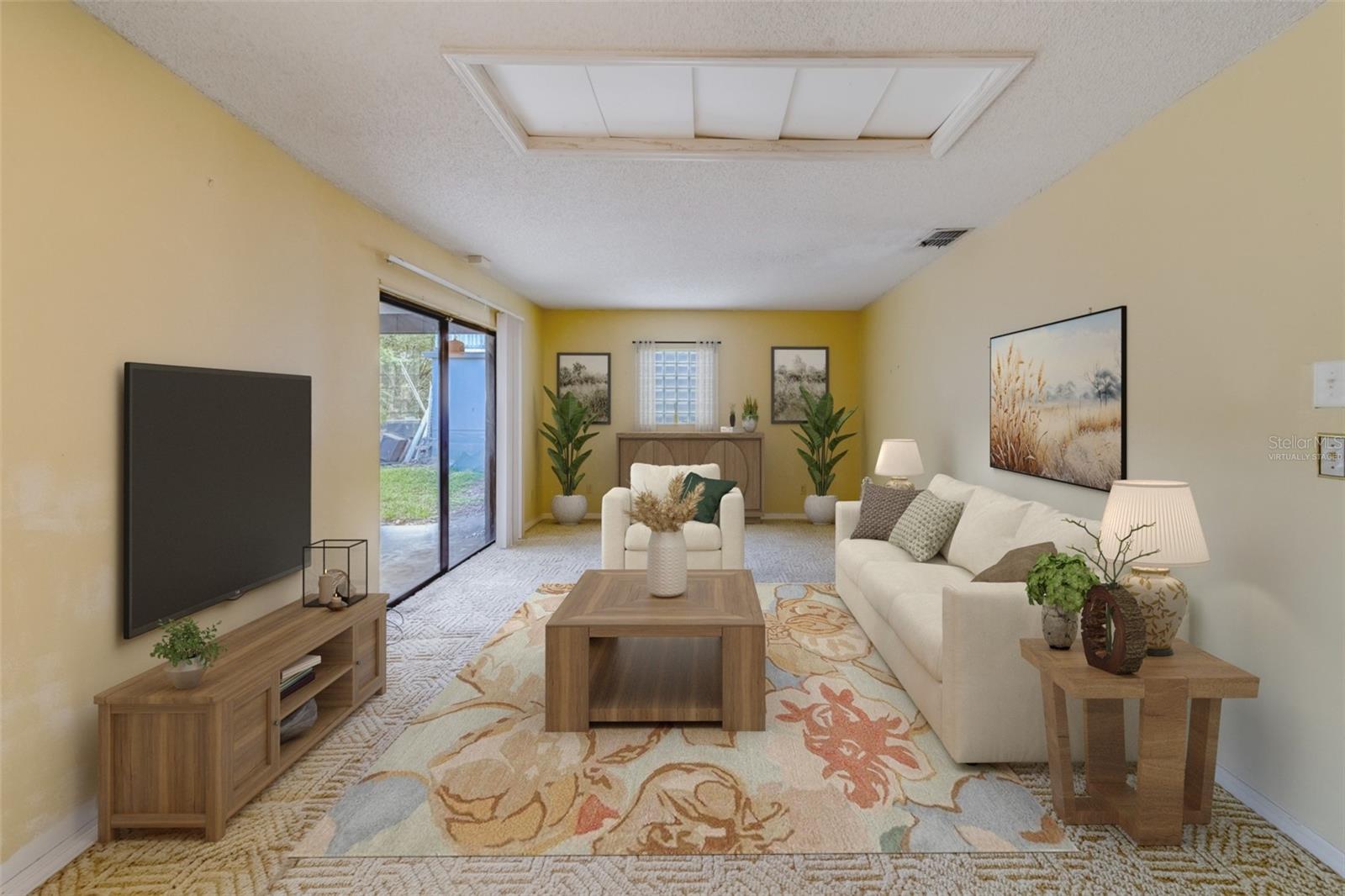 1249 Abbey Crescent Ln Property Photo 4