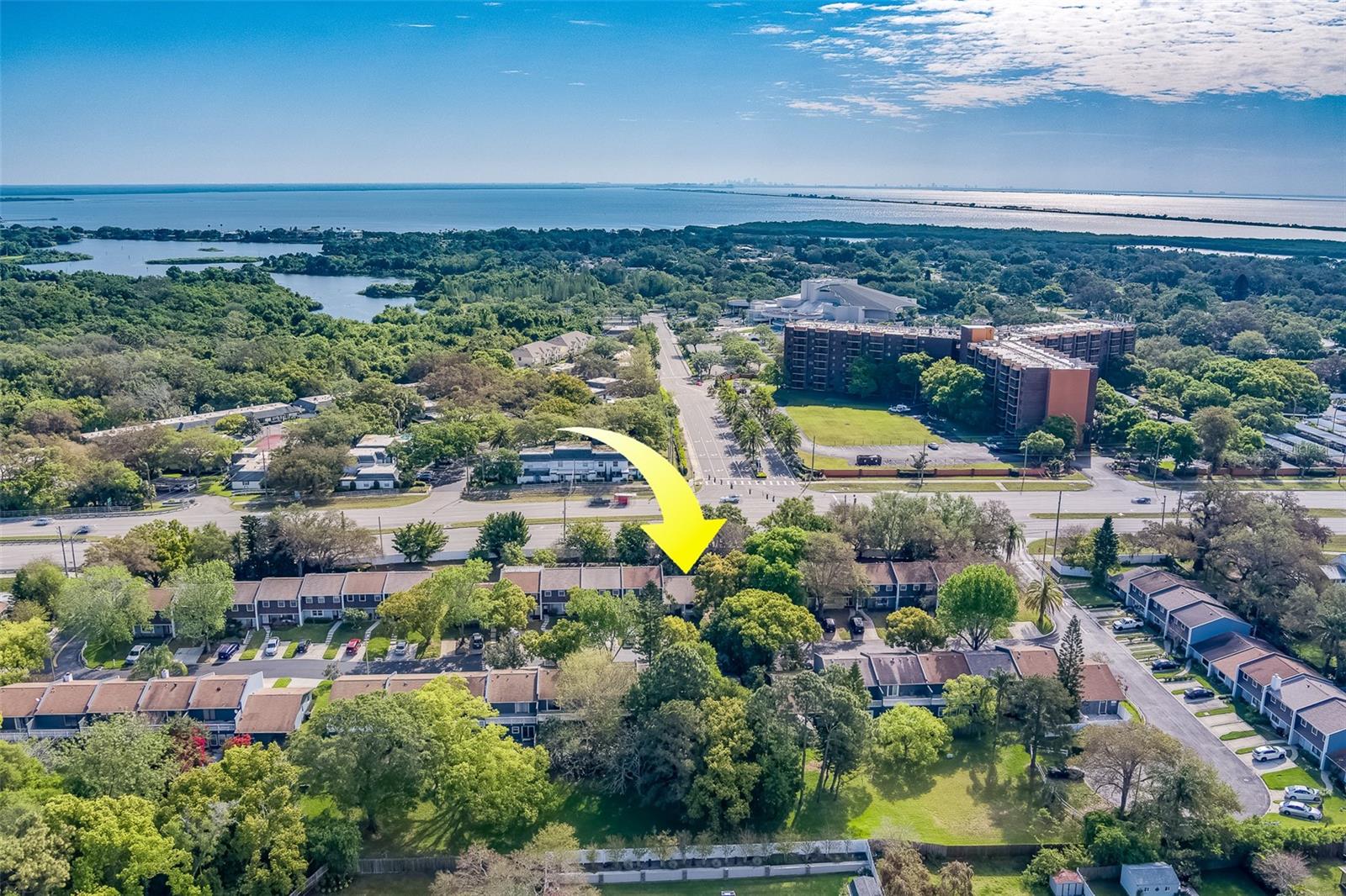 1249 Abbey Crescent Ln Property Photo 22