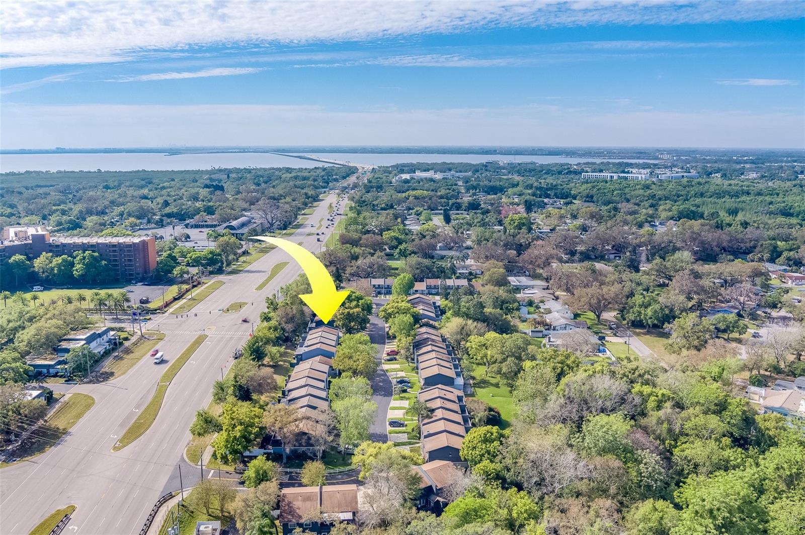 1249 Abbey Crescent Ln Property Photo 23