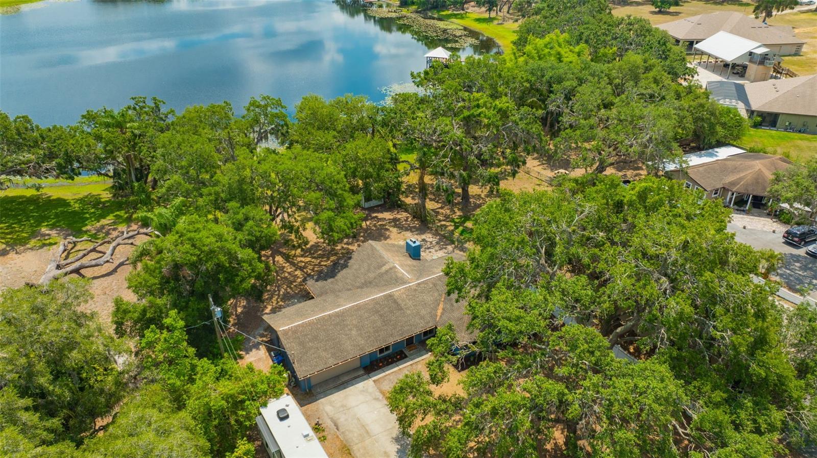 525 Gornto Lake Rd Property Photo 1