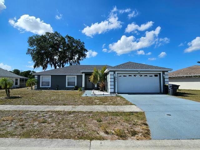 205 Golf Aire Blvd Property Photo 1
