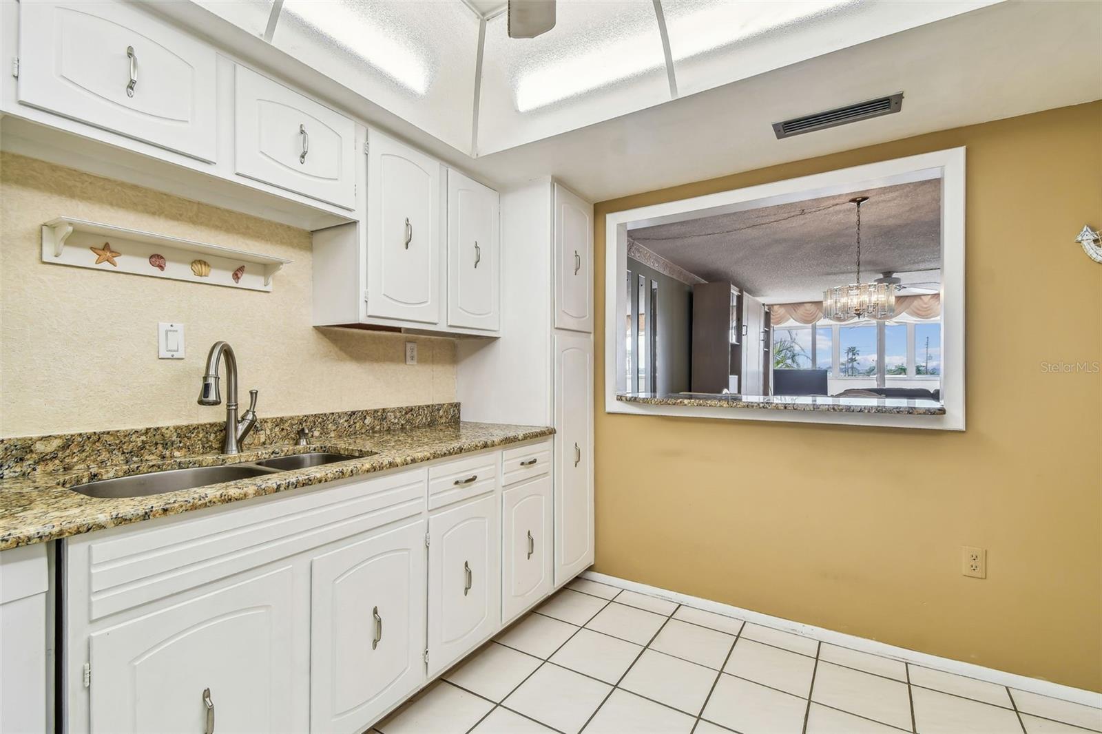 17920 Gulf Blvd #208 Property Photo 17