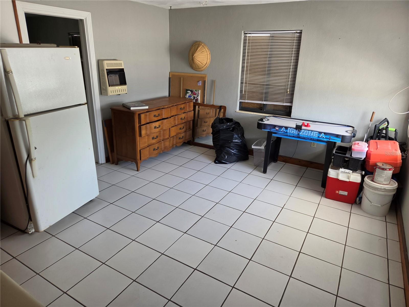 580 Bay Esplanade Property Photo 4