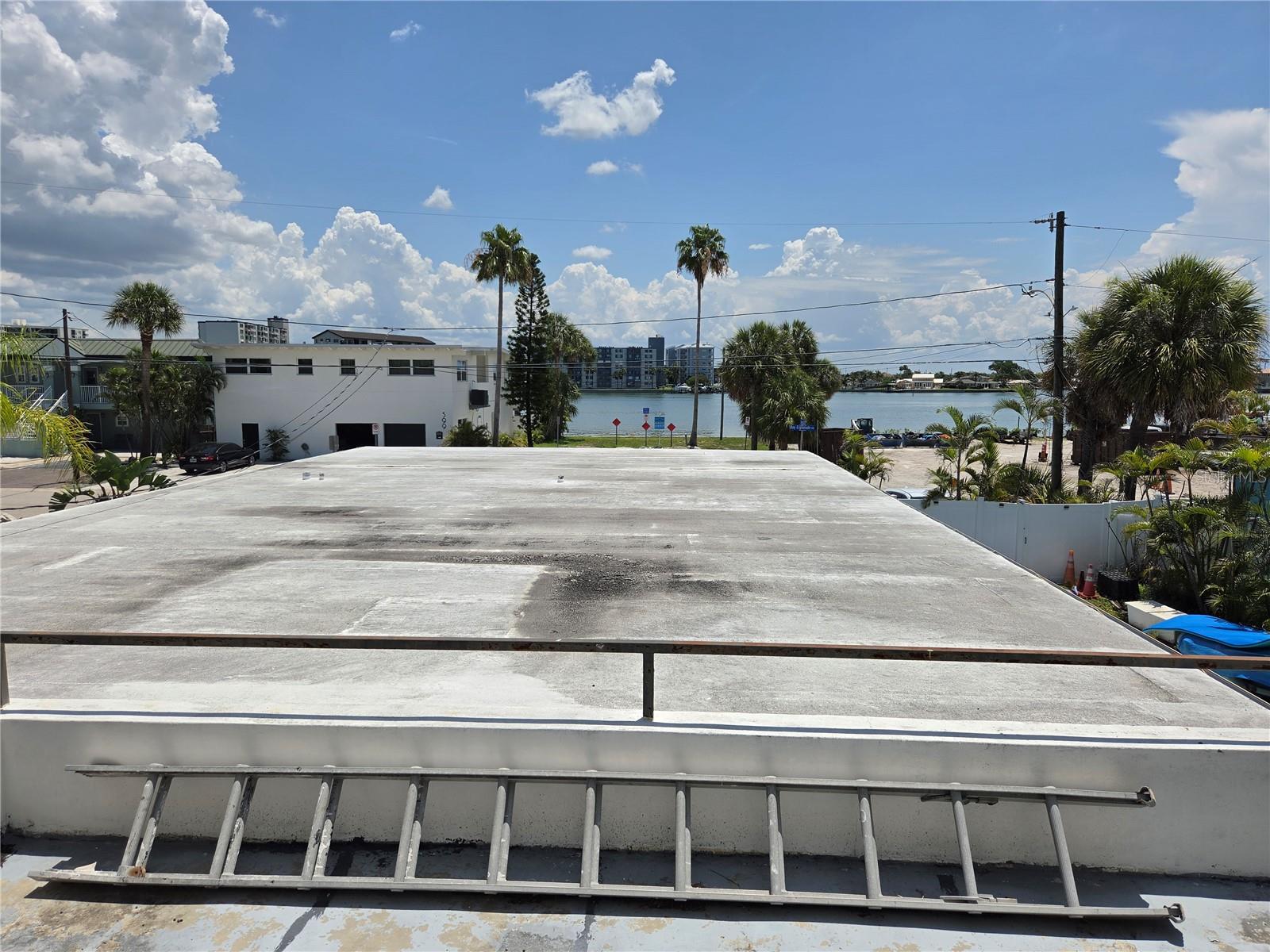 580 Bay Esplanade Property Photo 16
