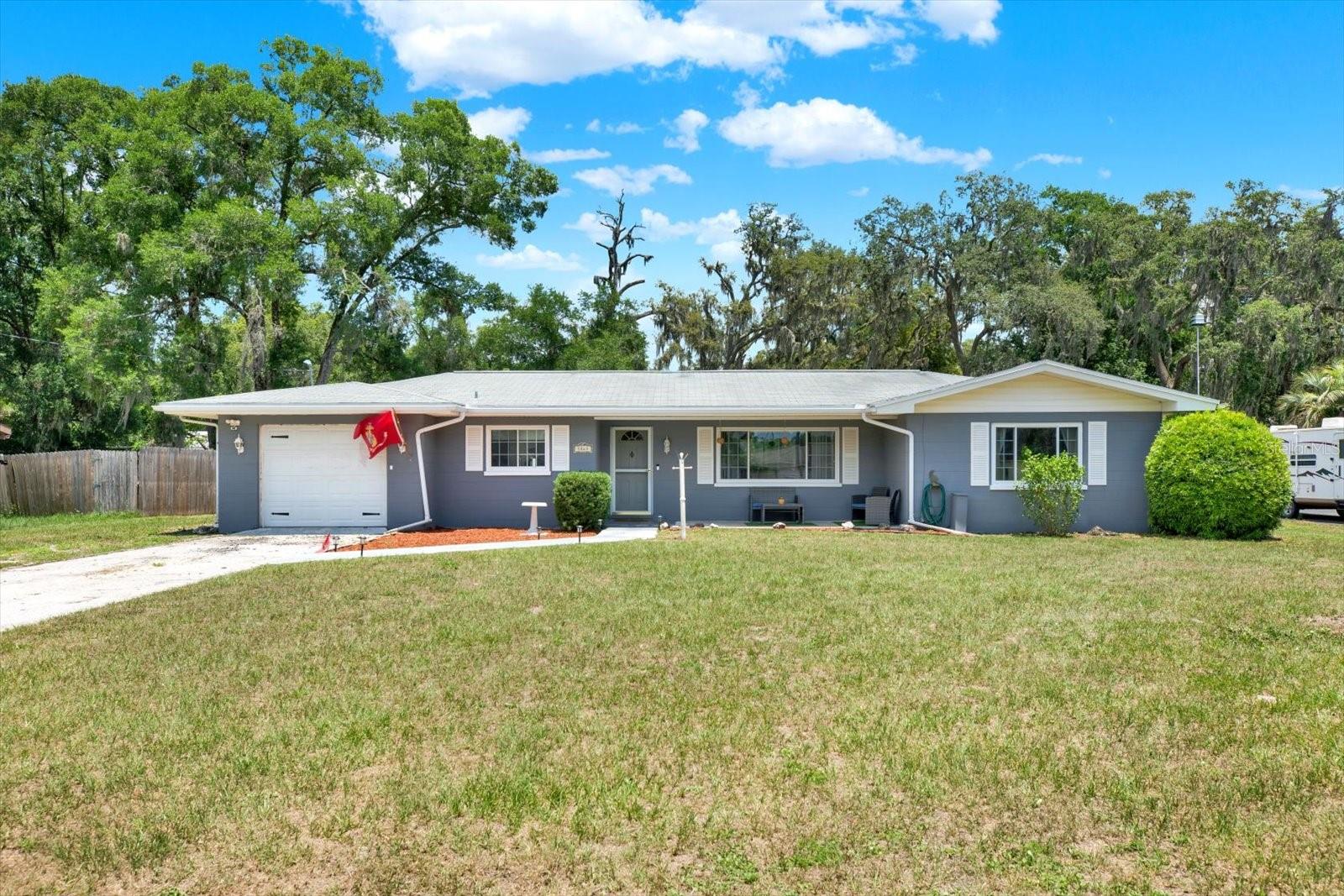 5068 Lakewood Dr Property Photo 1