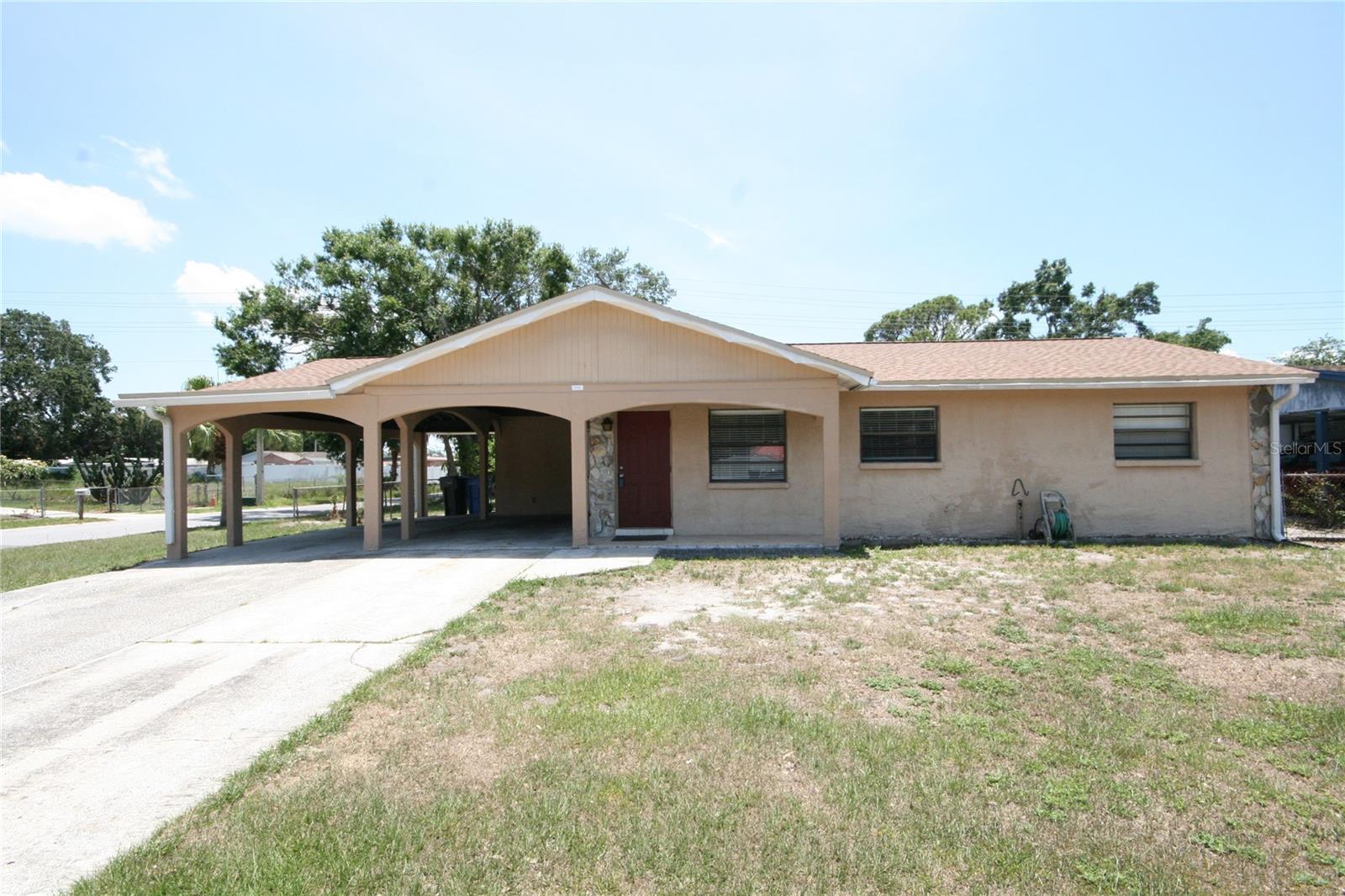 6514 La Mesa Cir Property Photo 1
