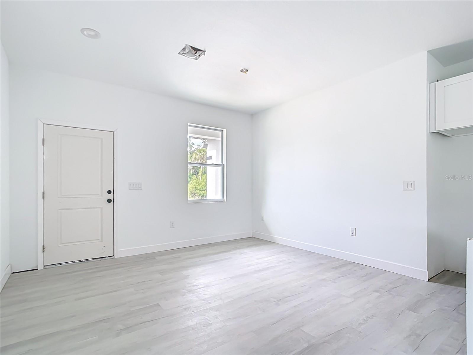 16134 Libourn Ave Property Photo 3