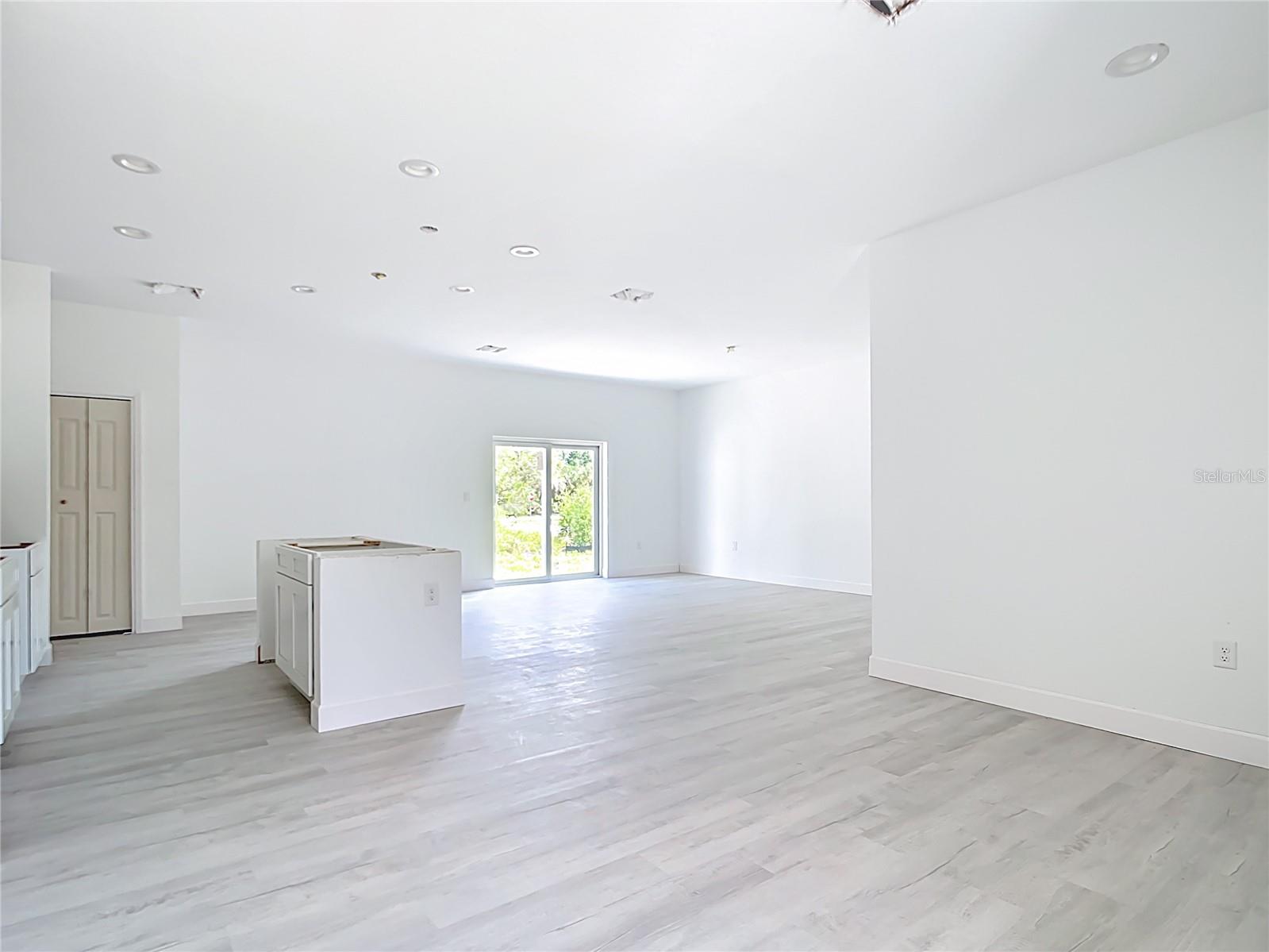 16134 Libourn Ave Property Photo 7