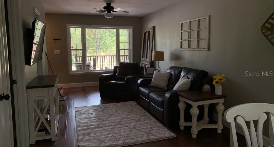 7152 Sandy Ln Property Photo 10