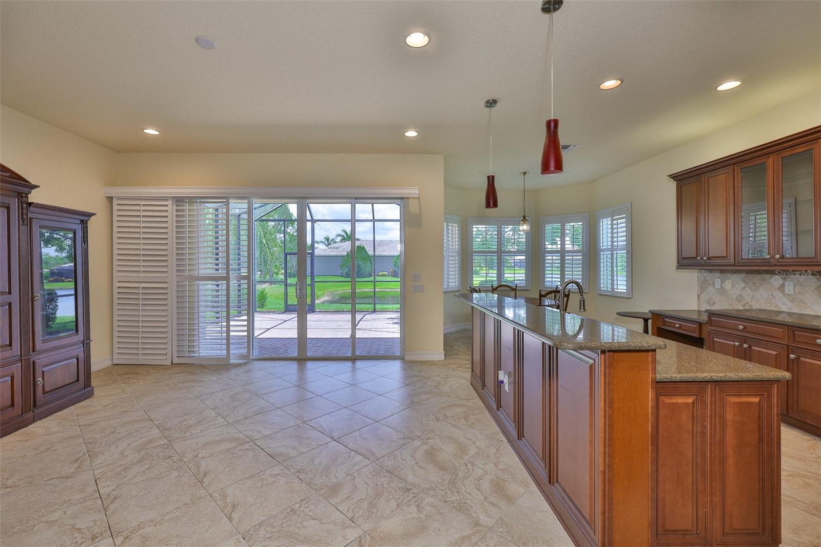 16227 Cape Coral Dr Property Photo 14
