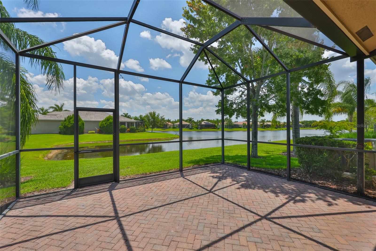 16227 Cape Coral Dr Property Photo 47