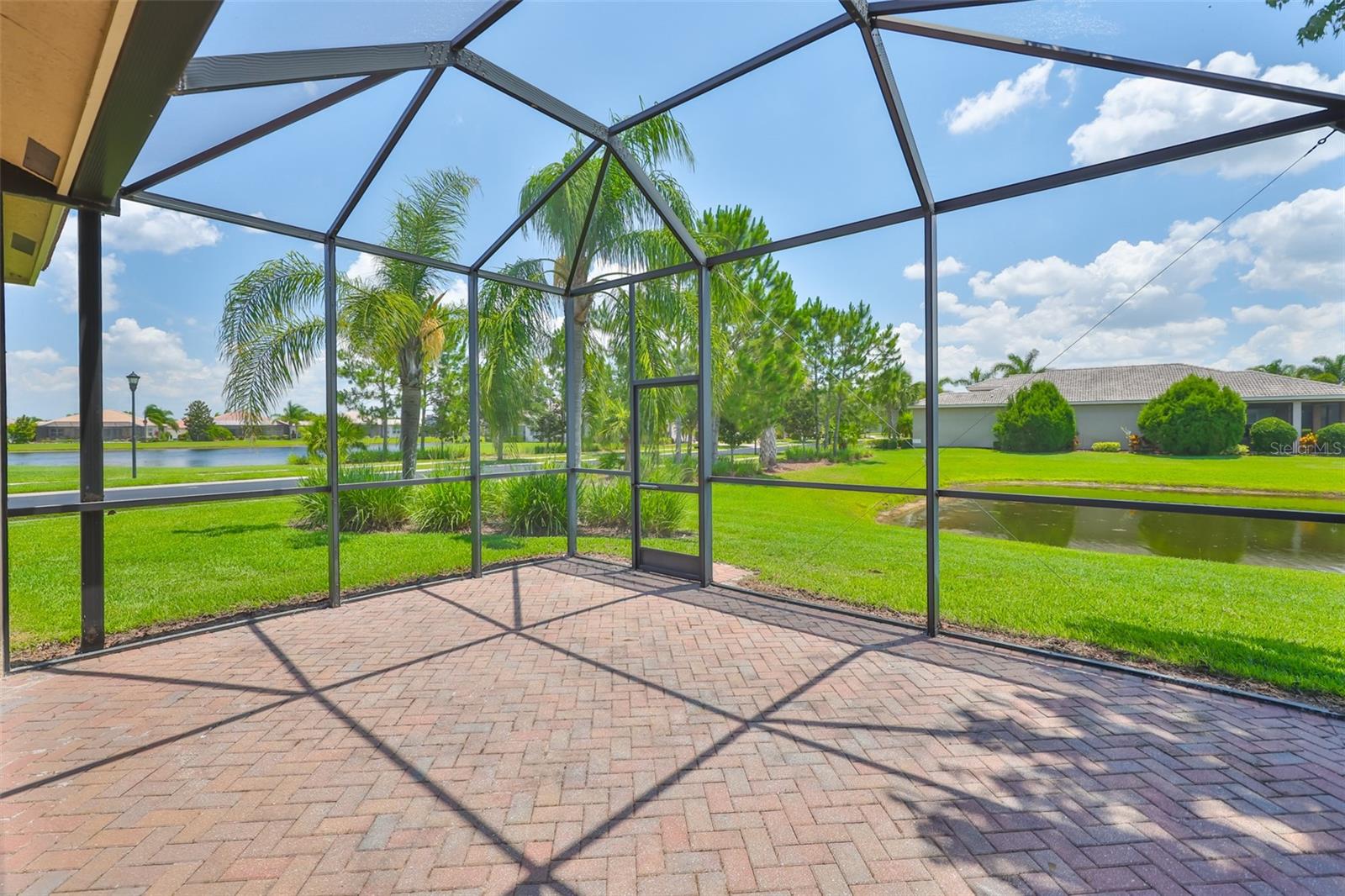 16227 Cape Coral Dr Property Photo 48