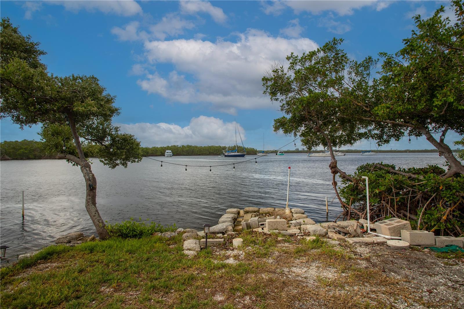 3312 W SHELL POINT RD Property Photo 1