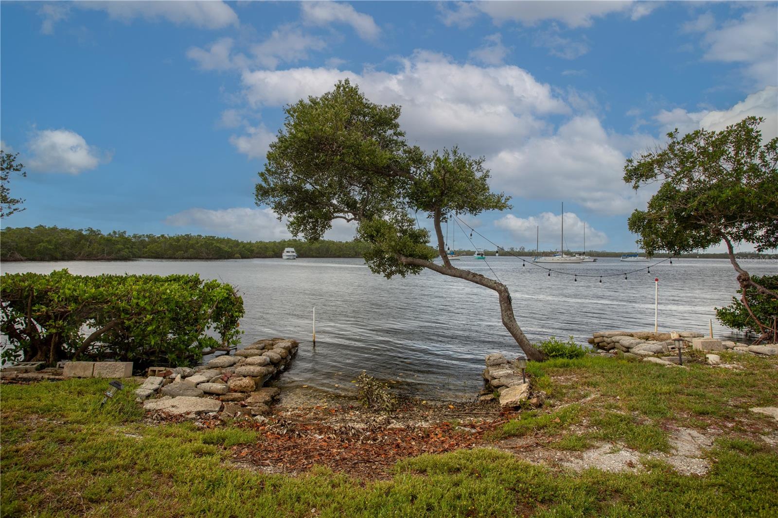 3312 W Shell Point Rd Property Photo 2