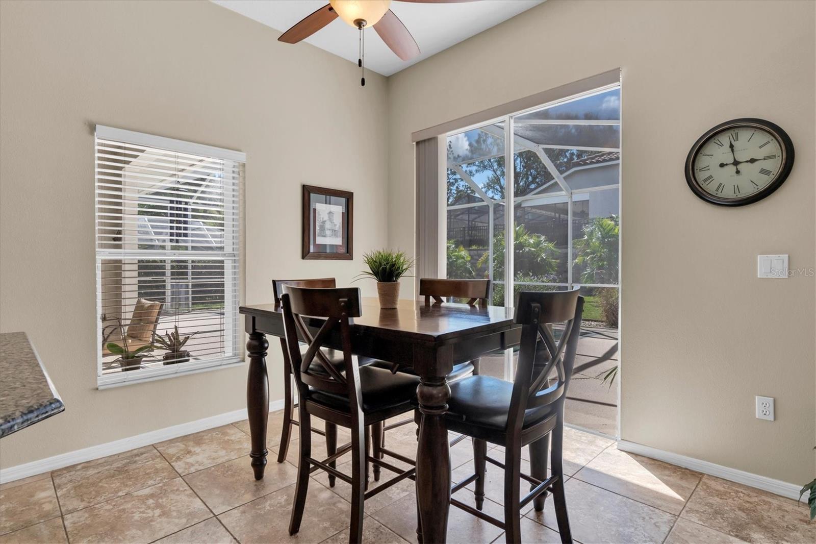 137 Woodcreek Dr E Property Photo 15