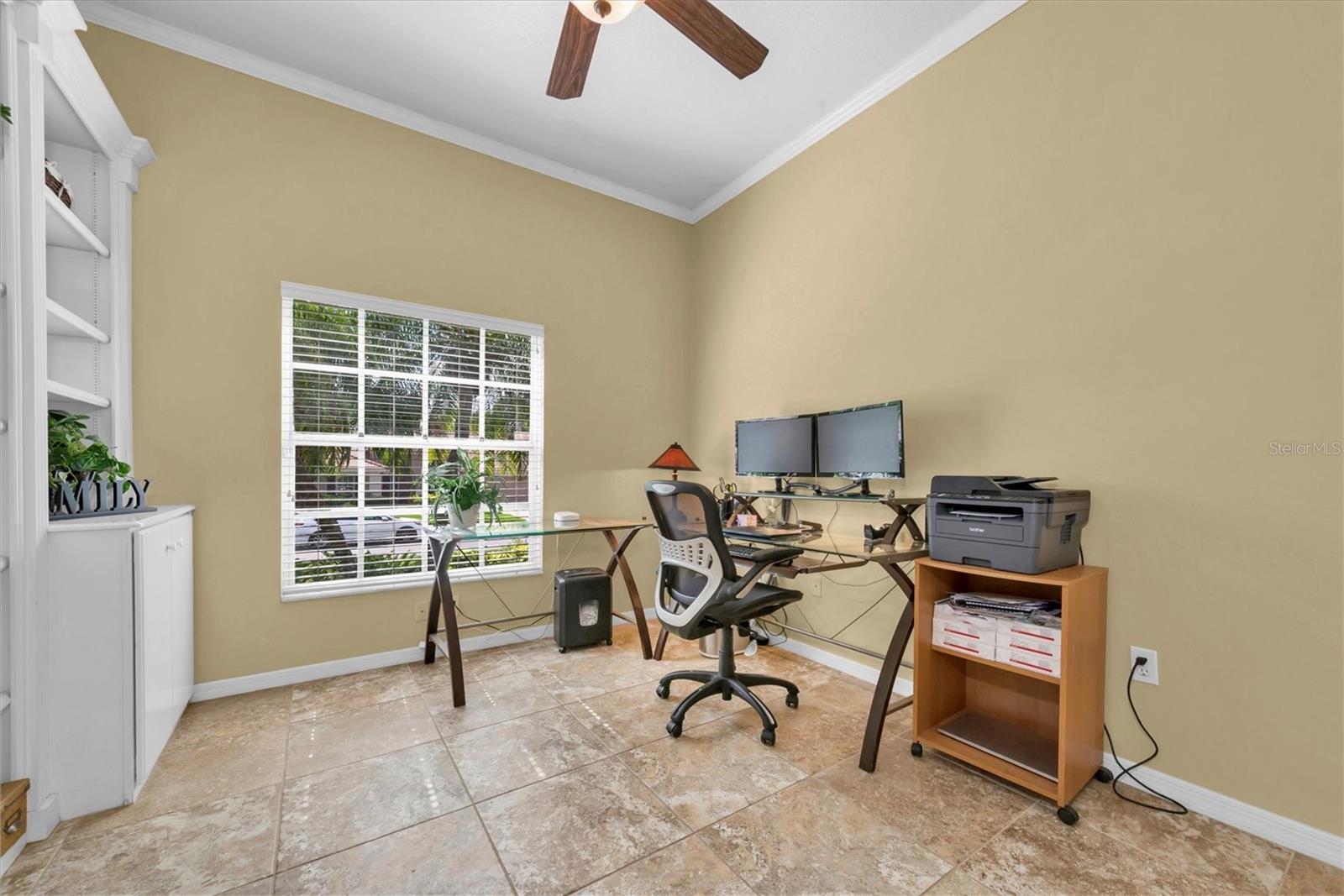 137 Woodcreek Dr E Property Photo 33