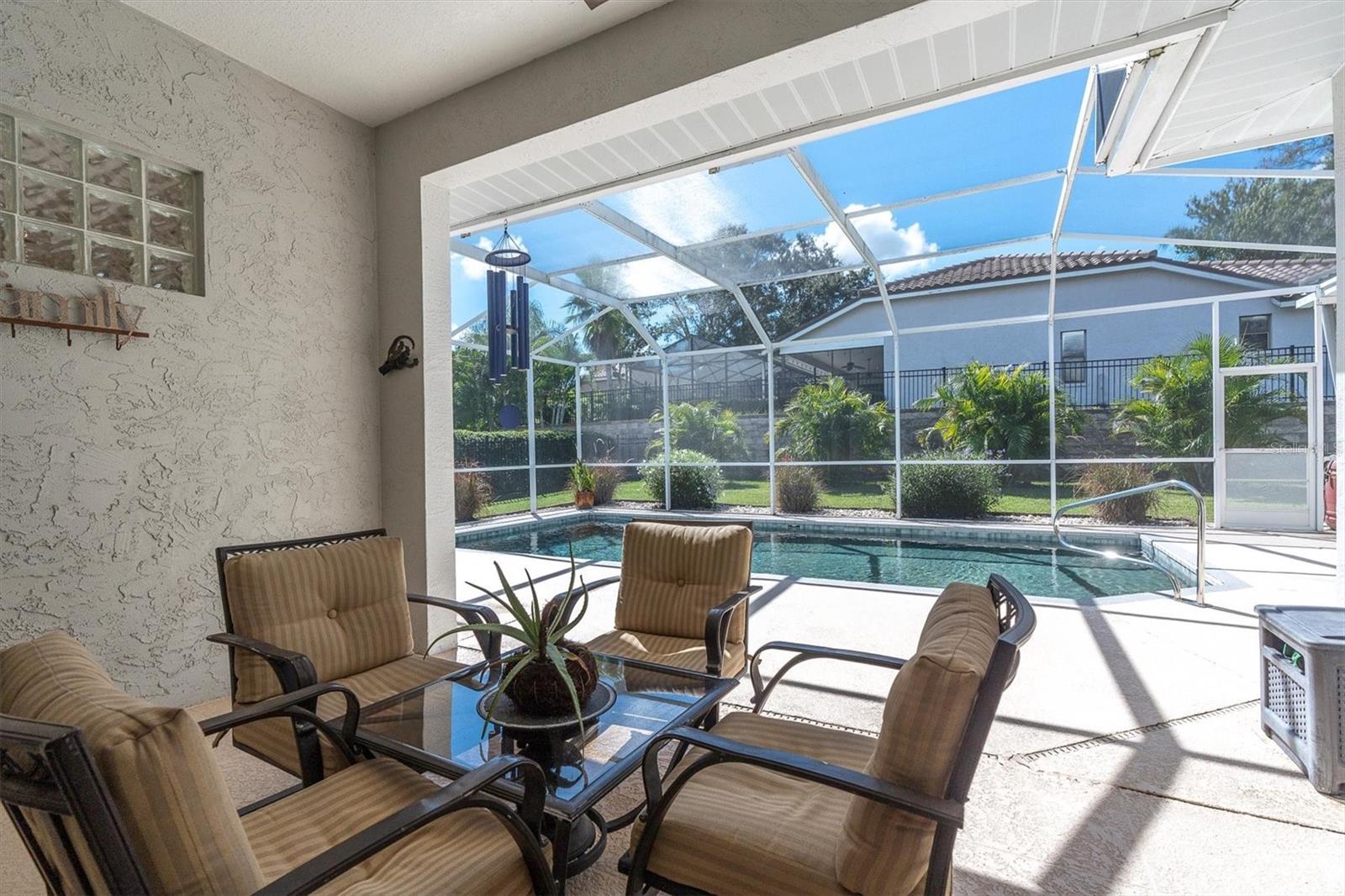 137 Woodcreek Dr E Property Photo 41