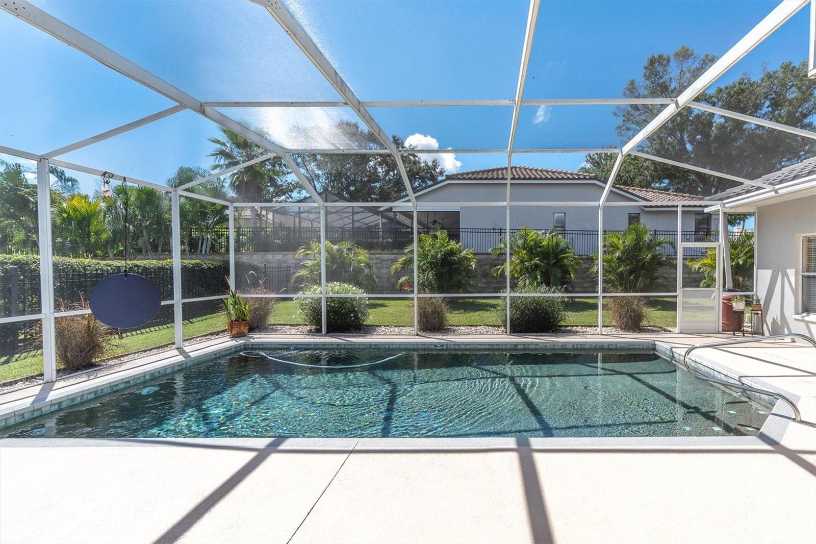 137 Woodcreek Dr E Property Photo 43