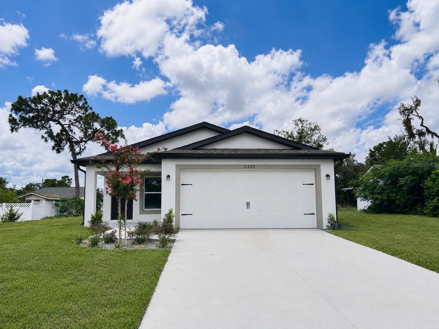 11300 Libby Rd Property Photo 2