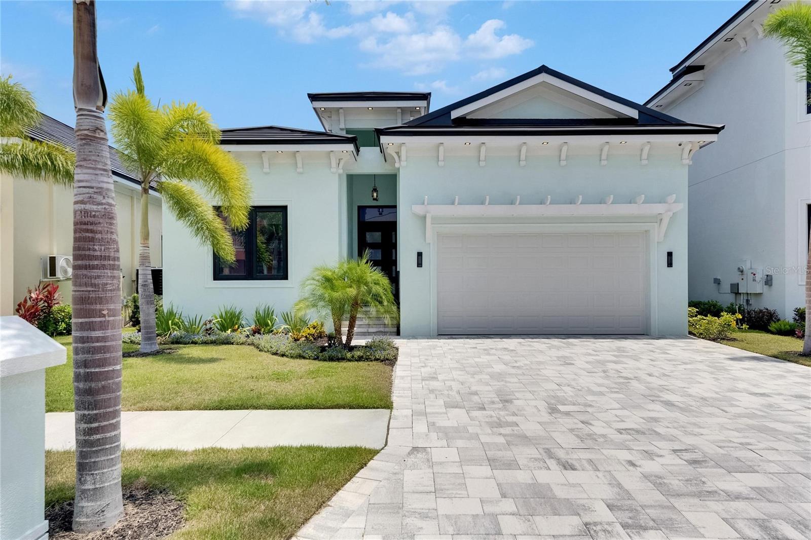 6534 SIMONE SHORES CIR Property Photo 1