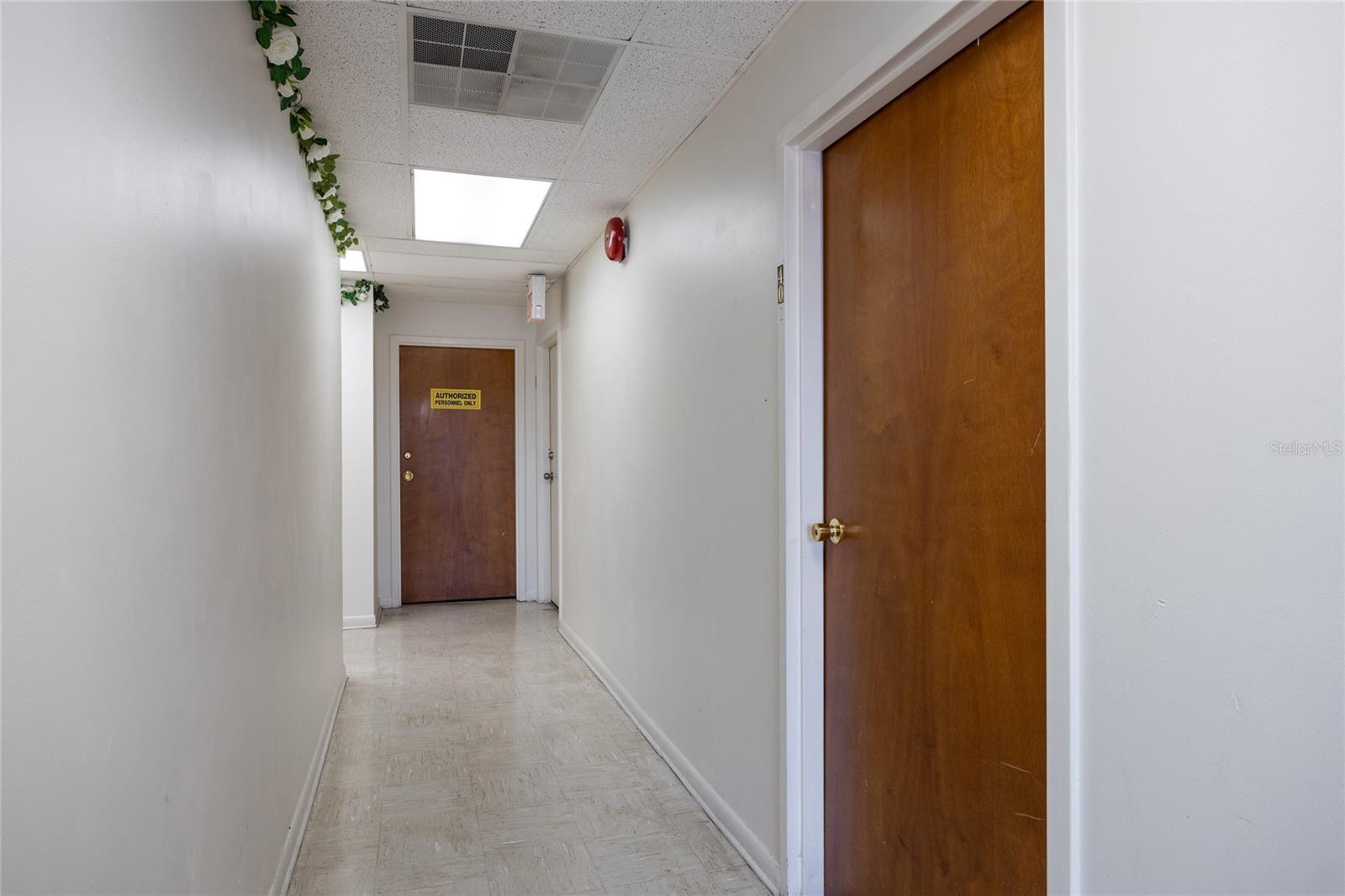11213 N Nebraska Ave #c406 Property Photo 16