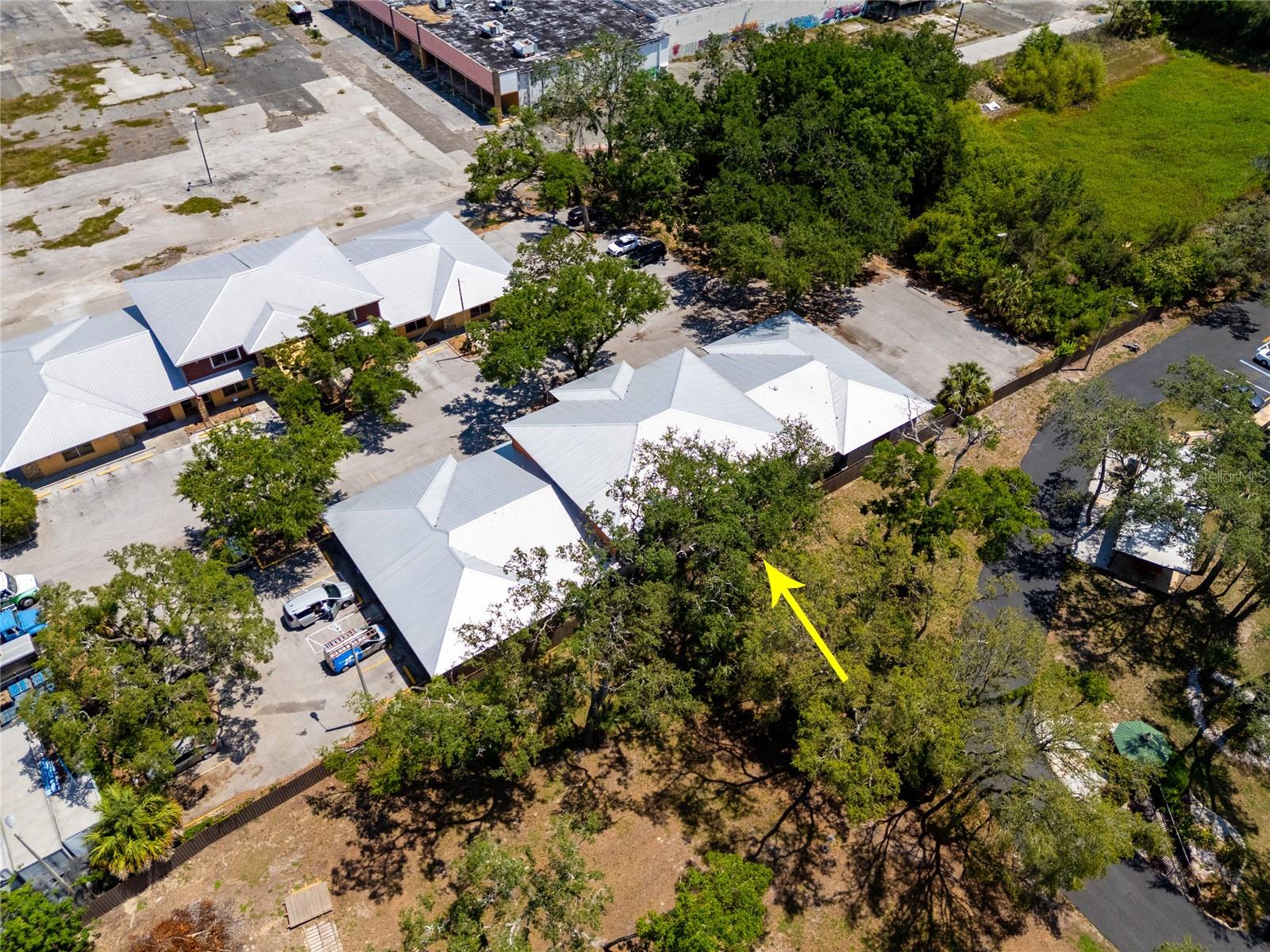 11213 N Nebraska Ave #c406 Property Photo 32