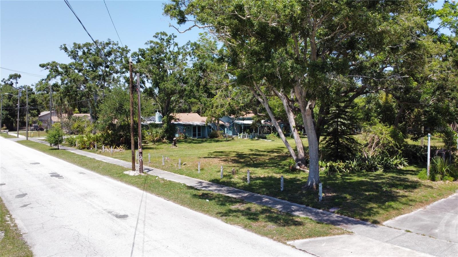 5680 77th Ave N Property Photo 15