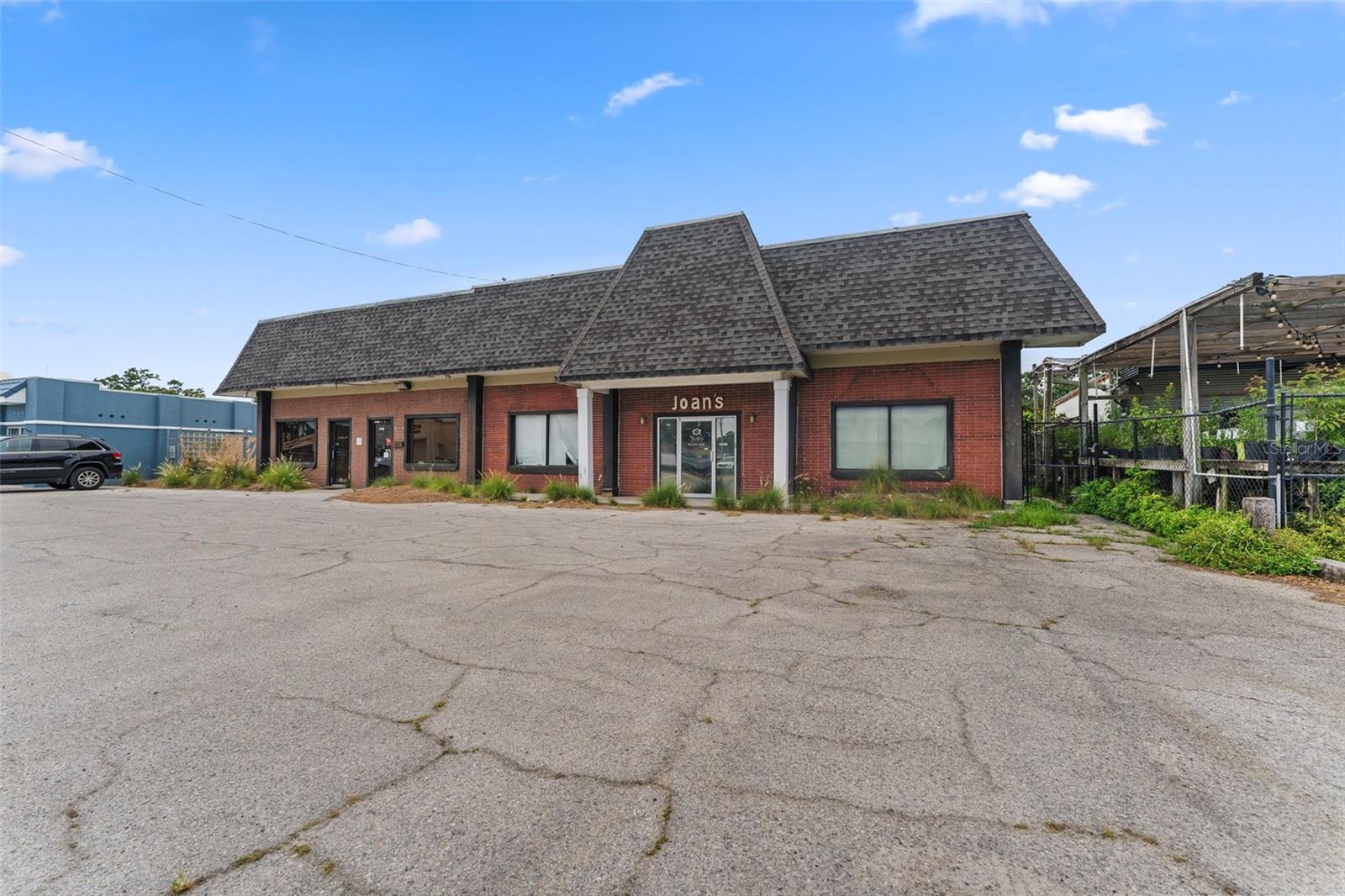 4115 Henderson Blvd Property Photo 1