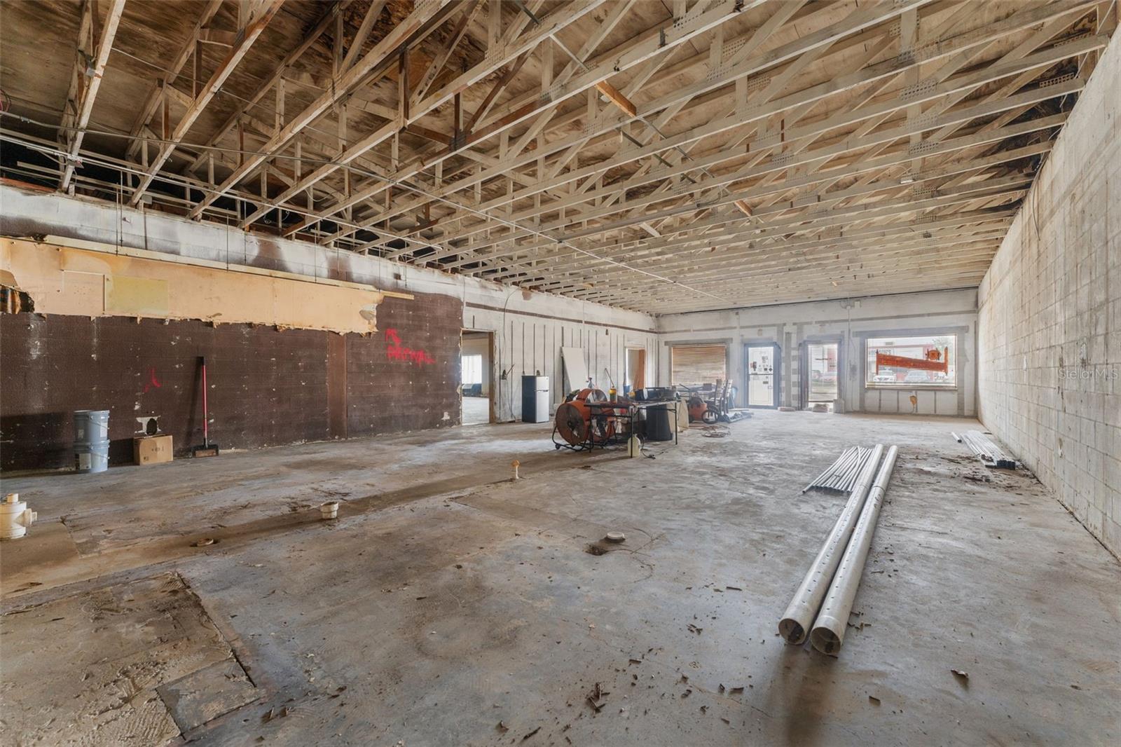 4115 Henderson Blvd Property Photo 11